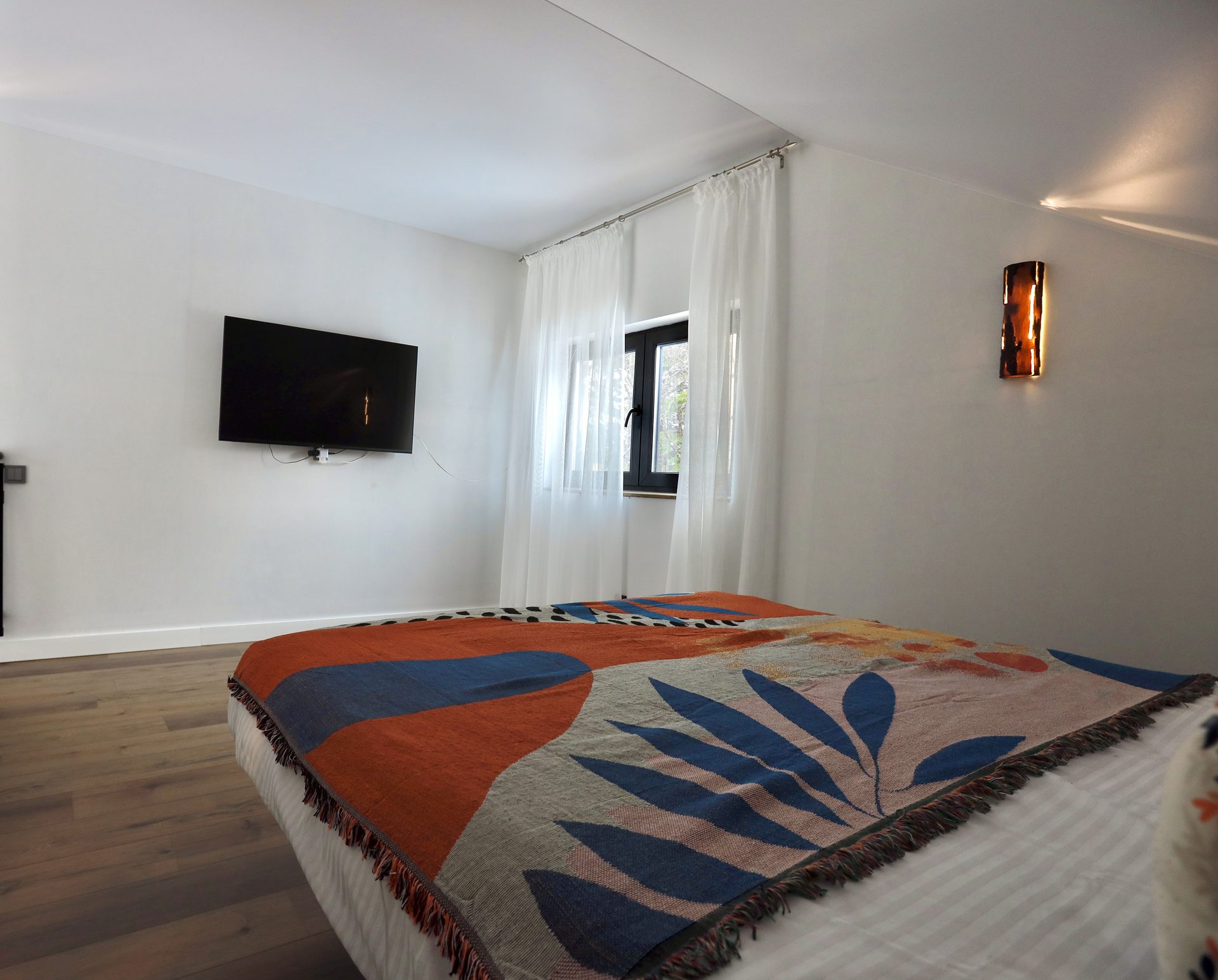 Спальня со Smart TV